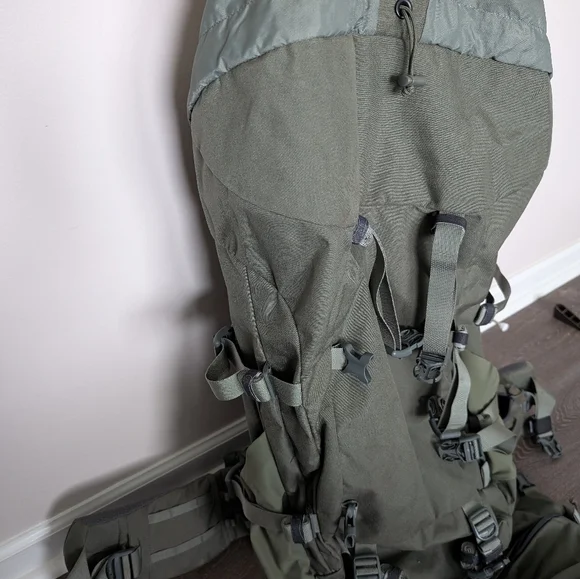 Mystery Ranch Metcalf Pack, Large, with Forager Hip Pocket and Large Double Lid - Picture 5 of 7